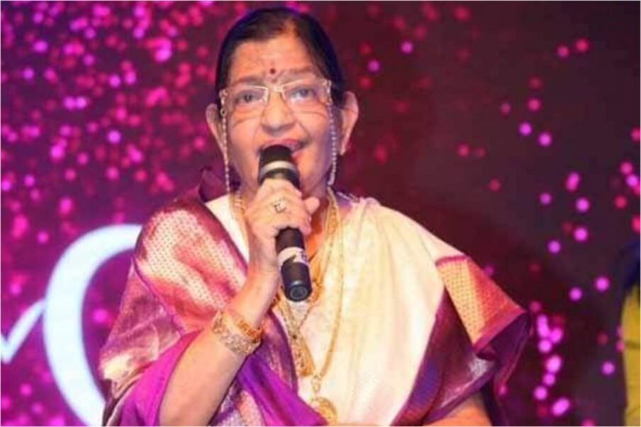  సుశీల: గాన కోకిల‌గా సంగీత సామ్రాజ్యంలో మకుటం లేని మహారాణిగా పేరు గాంచిన సుశీలమ్మ గిన్నీస్ బుక్‌లో చోటు సంపాదించుకుంది. దాదాపు 18 వేల పాటలు పాడి గిన్నిస్ రికార్డ్ సొంతం చేసుకున్నారు సుశీల. కేవ‌లం బాల‌సుబ్ర‌హ్మ‌ణ్యంతోనే సుశీల 1336 డ్యుయెట్ సాంగ్స్ పాడారు.