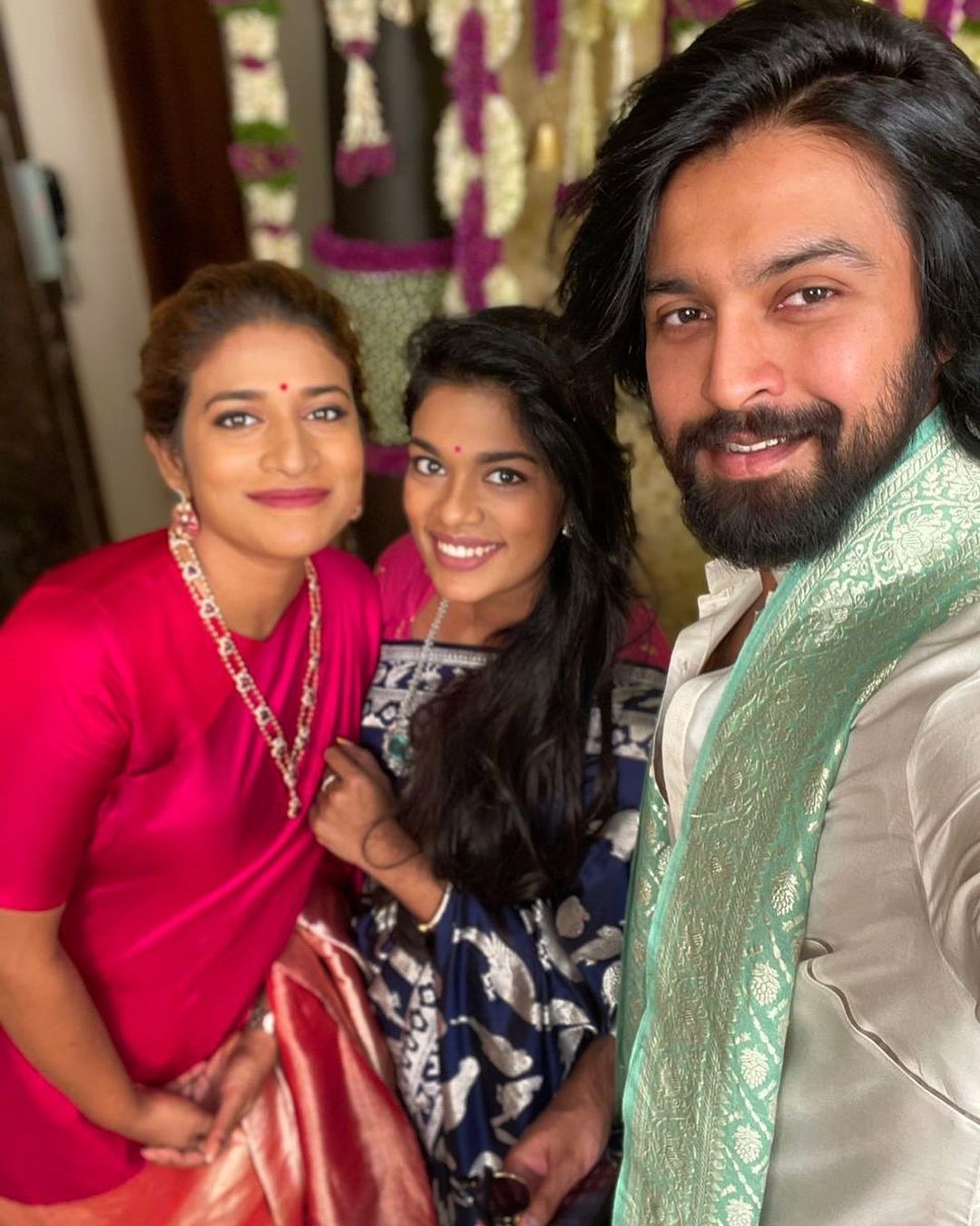  నిహారిక పెళ్లిలో మెగా ఫ్యామిలీ ఫోటో కలెక్షన్ (Niharika Wedding/instagram)