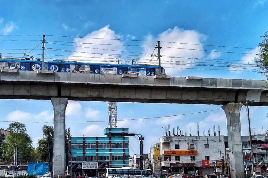  రాత్రి 8:45 గంట‌ల‌కు చివ‌రి స్టేష‌న్‌కు మెట్రో రైలు చేరుకోనుంది.(ప్రతీకాత్మక చిత్రం )