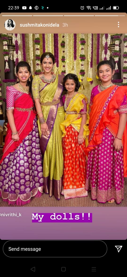  మెగా కుటుంబ సభ్యులతో నిహారిక ఫోటోలు (Niharika Photos with Mega Family/Twitter)