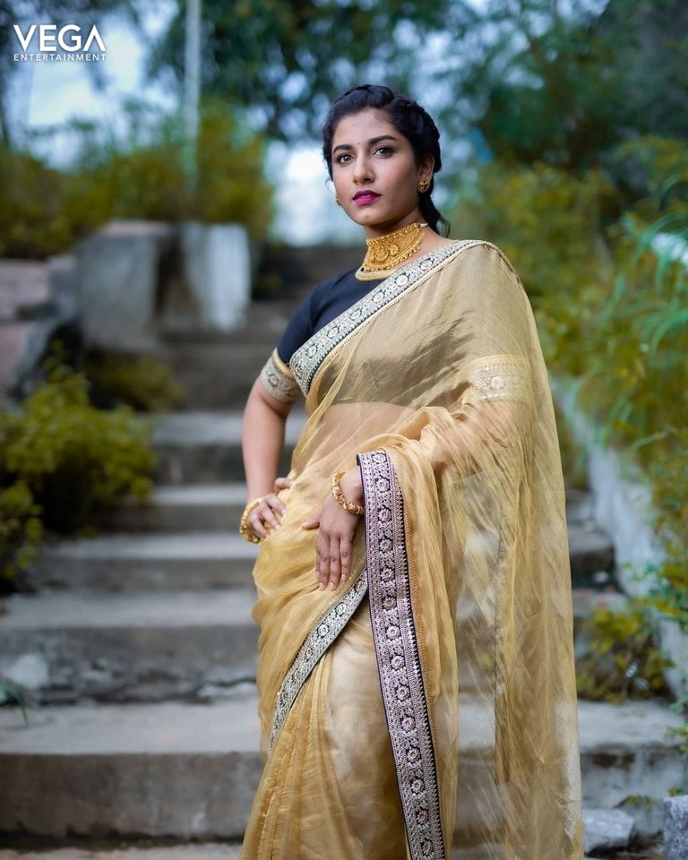  Anchor Vishnupriya : యాంకర్ విష్ణుప్రియ లేటెస్ట్ పిక్స్ Photo : Facebook