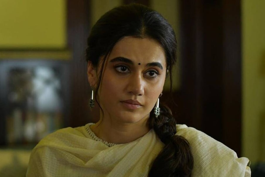  సౌత్ సినిమాల్లో నటించి పేరు తెచ్చుకున్న మరో నార్త్ ముద్దుగుమ్మ తాప్సీ. 2010లో ఈమె మంచు మనోజ్ హీరోగా నటించిన ‘ఝుమ్మంది నాదం’ సినిమాతో పరిచయమైంది. 2013లో ఛష్మే బద్దూర్’ సినిమాతో బాలీవుడ్ ఎంట్రీ ఇచ్చింది. ఇపుడు వన్ ఆఫ్ ది టాప్ హీరోయిన్‌గా అక్కడ సత్తా చూపెడుతోంది. Photo : Twitter