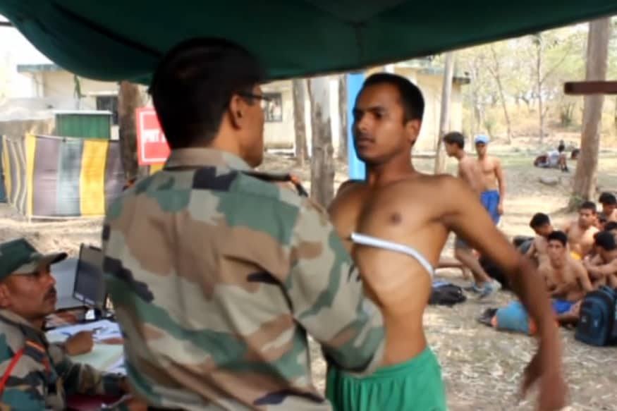  ఈ నేపథ్యంలో మే 16 నుంచి 30 వ తేదీ వరకు గుంటూరులోని బ్రహ్మానందరెడ్డి స్టేడియంలో నిర్వహించ తలపెట్టిన ఆర్మీ రిక్రూట్మెంట్ ర్యాలీని వాయిదా వేశారు.(ప్రతీకాత్మక చిత్రం)