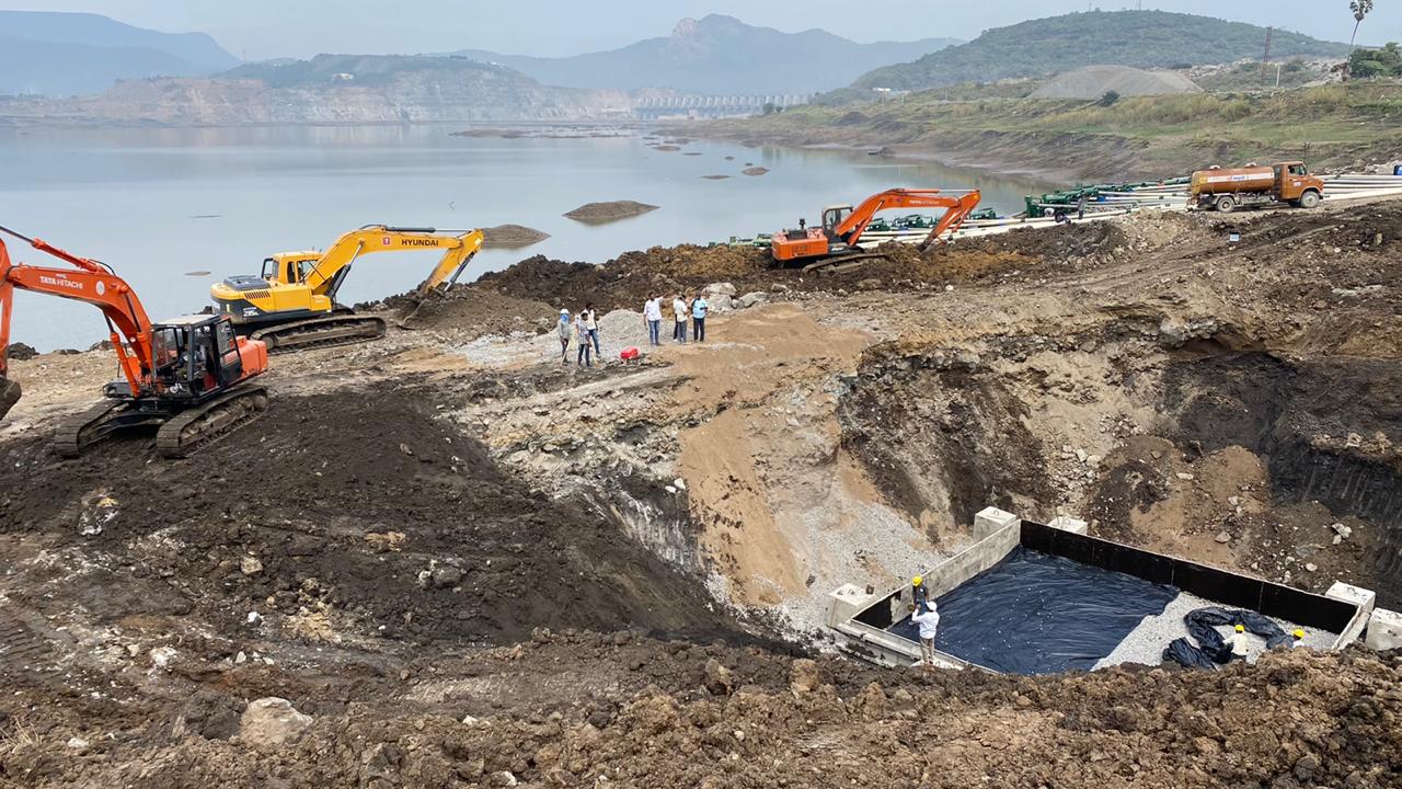 Polavaram Project, Megha Engineering Company, Andhra Pradesh Government, Irrigation Departent, Polavram Spill channel, పోలవరం ప్రాజెక్ట్, మేఘా ఇంజనీరింగ్, ఆంద్రప్రదేశ్ ప్రభుత్వం, నీటిపారుదల శాఖ, పోలవరం స్పిల్ ఛానల్