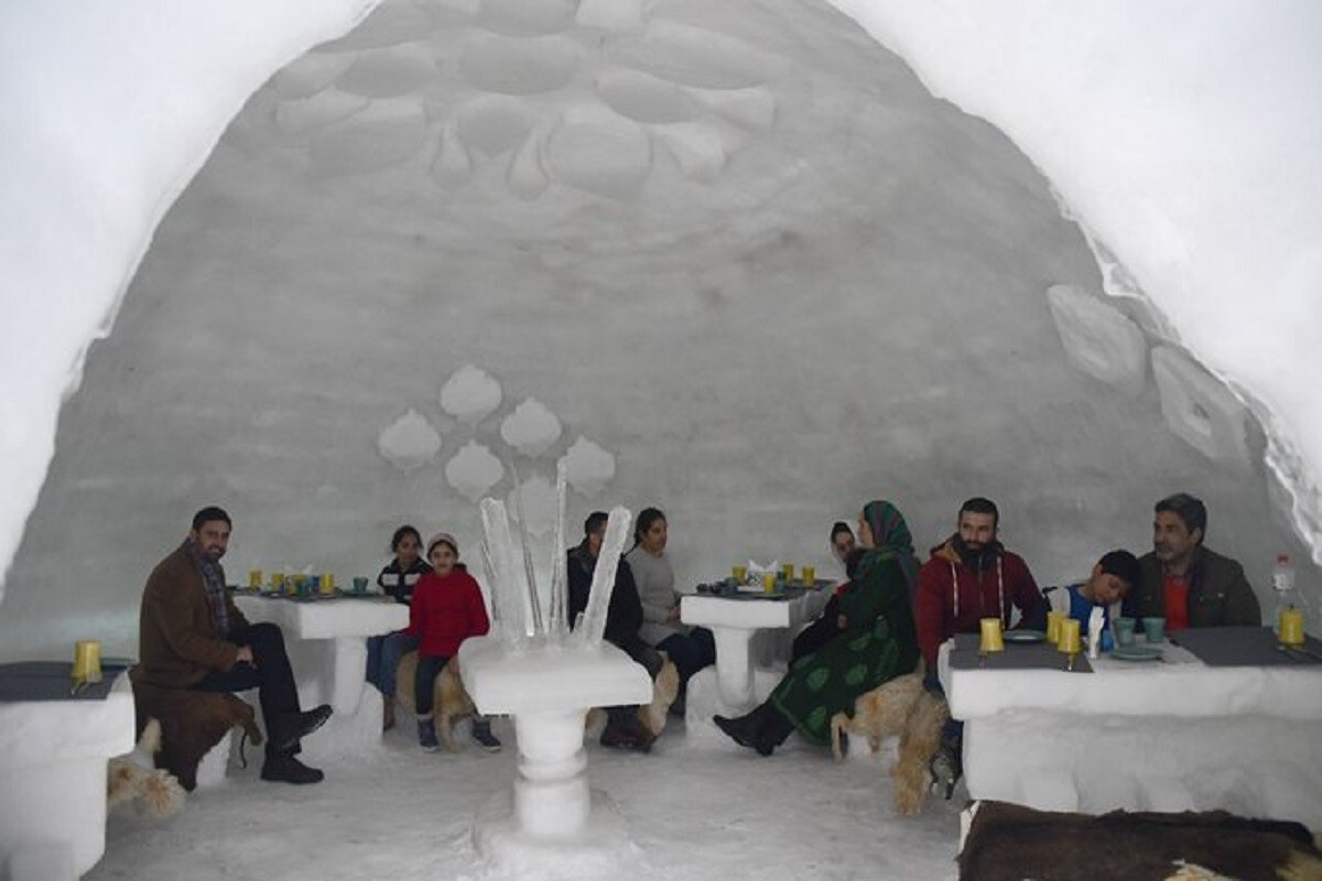 news18-telugu-igloo-cafe