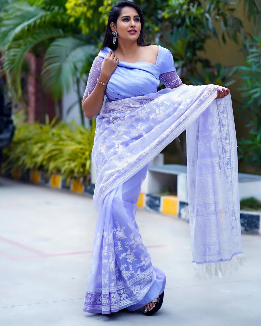 Bigg Boss Himaja Reddy : మోడ్రన్ డ్రెస్‌లో హాటుగా అదరగొట్టిన బిగ్ బాస్ ...