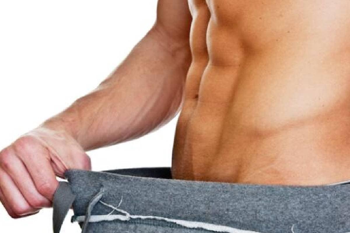  శరీర బరువు నియంత్రణ: కరివేపాకు మన జీర్ణక్రియను మెరుగుపరుస్తుంది. ఇది మలబద్ధకం సమస్యను కూడా తొలగిస్తుంది. కరివేపాకు మనం అధికంగా బరువు పెరగకుండా నియంత్రిస్తుంది.