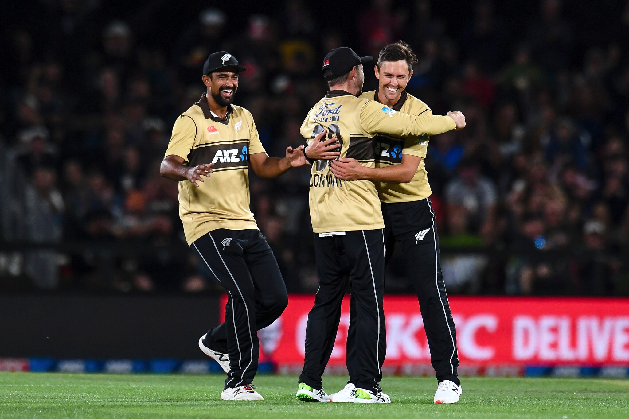  ఆస్ట్రేలియా, న్యూజిలాండ్ మధ్య జరిగిన టీ 20 మ్యాచ్‌. (John Davidson/Photosport via AP)