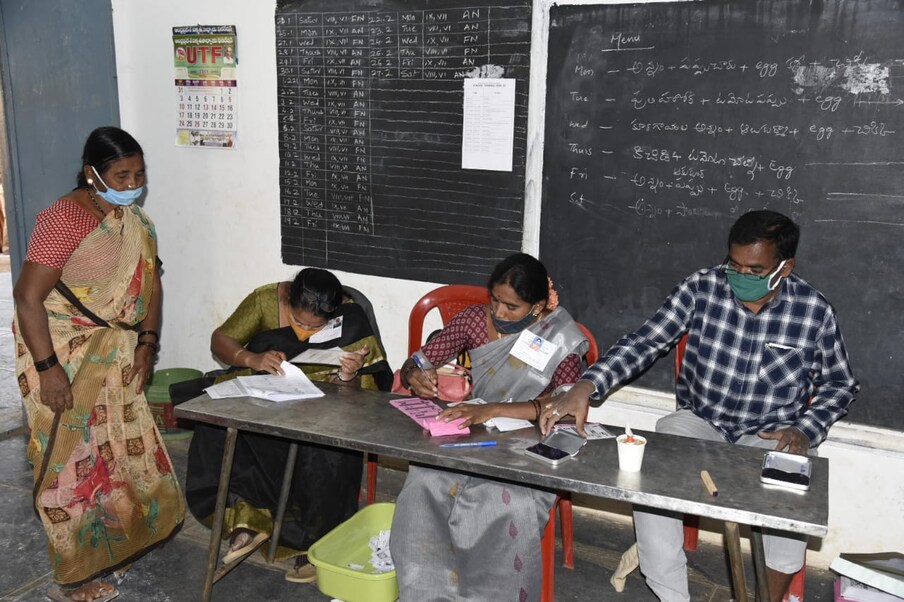  ,[object Object], ప్రకాశం జిల్లాలో రాష్ట్రంలోనే అత్యధికంగా 86.60శాతం ఓటు వేశారు.