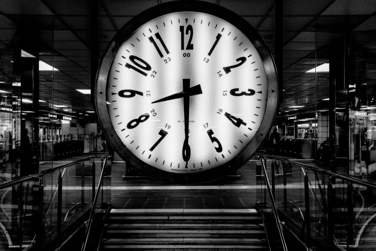 Meaning of clock dream కలలో టైమ్ కనిపిస్తే... మీరు ఏ జాగ్రత్తలు