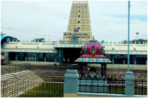 కాణిపాకం శ్రీ వరసిద్ధి వినాయక ఆలయం (ఫైల్)
