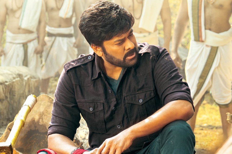  చిరంజీవి సెకండ్ ఇన్నింగ్స్‌లో ఫుల్లు జోరు మీదున్నాడు. ఇప్పటికే ‘లూసీఫర్’ రీమేక్‌తో పాటు ‘వేదాలం’ సినిమాలను తెలుగులో రీమేక్ చేస్తున్నాడు. ఈ రెండు సినిమాలతో పాటు మరో సూపర్ హిట్ రీమేక్‌కు ఓకే చెప్పినట్టు సమాచారం. (Twitter/Photo)