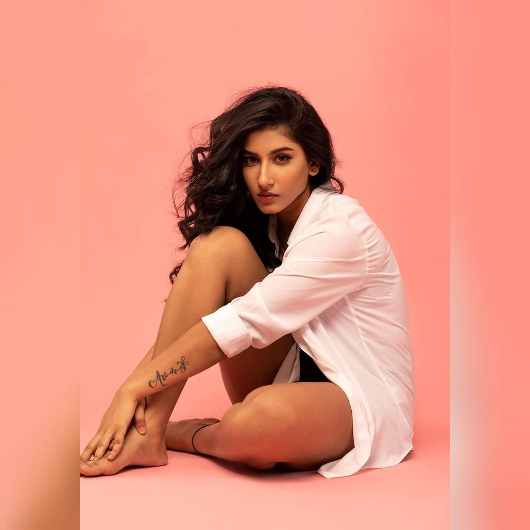  Anchor Vishnupriya : యాంకర్ విష్ణుప్రియ లేటెస్ట్ పిక్స్ Photo : Instagram