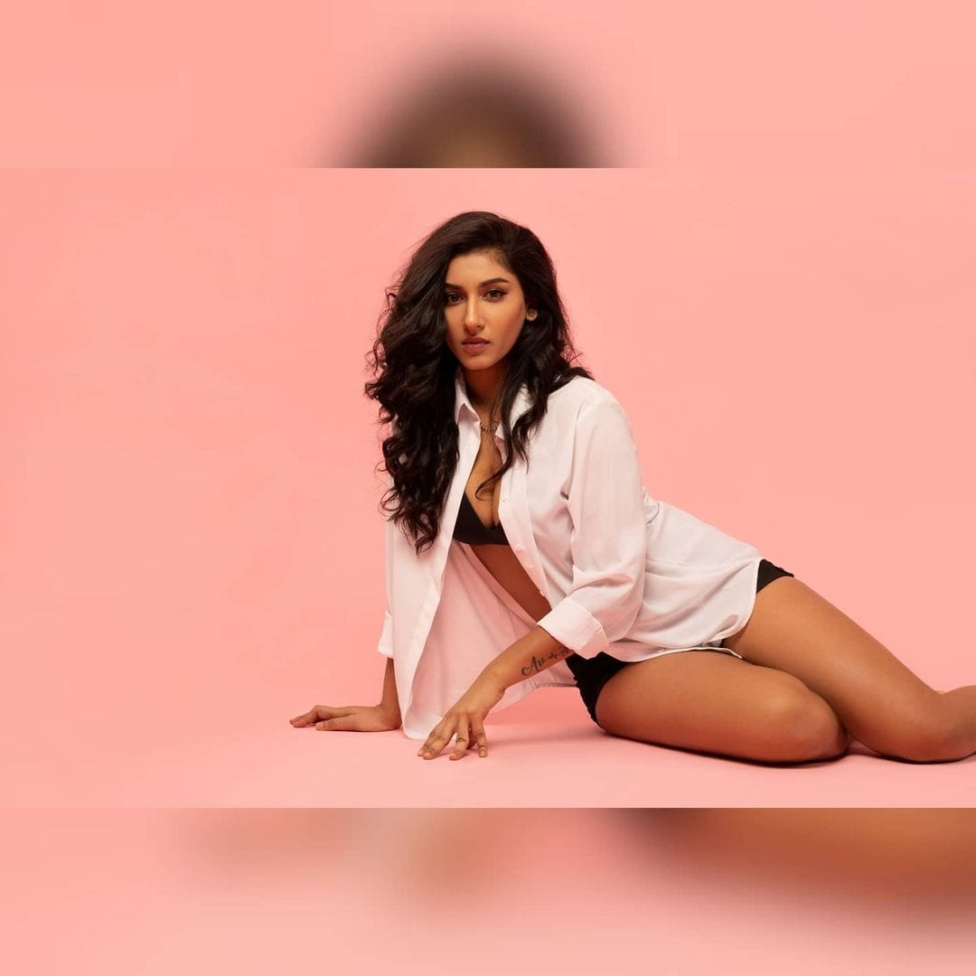  Anchor Vishnupriya : యాంకర్ విష్ణుప్రియ లేటెస్ట్ పిక్స్ Photo : Instagram