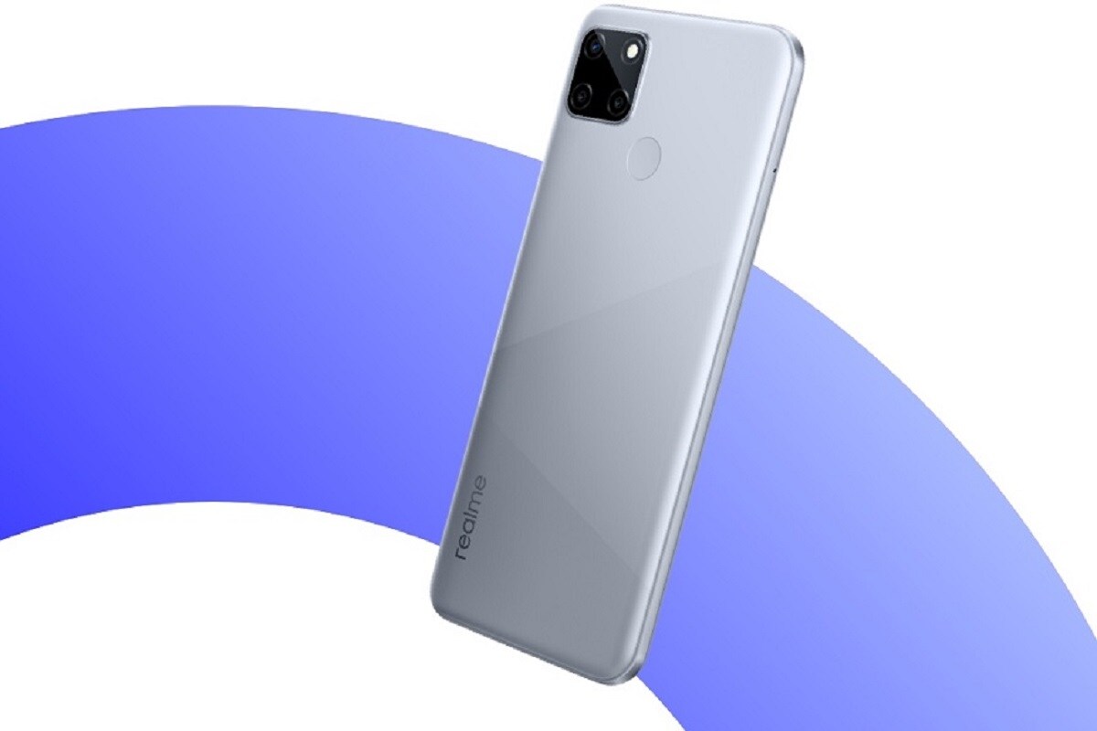  Realme C12: రియల్‌మీ సీ12 స్మార్ట్‌ఫోన్ వెనుకవైపు 13 మెగాపిక్సెల్ ట్రిపుల్ కెమెరా ఉండగా ఫ్రంట్ కెమెరా 5 మెగాపిక్సెల్. రియల్‌మీ సీ12 స్మార్ట్‌ఫోన్ బ్యాటరీ 6,000ఎంఏహెచ్. పవర్ సిల్వర్, పవర్ బ్లూ కలర్స్‌లో లభిస్తుంది. 3జీబీ+32జీబీ వేరియంట్ ధర రూ.8,999. (image: Realme India)