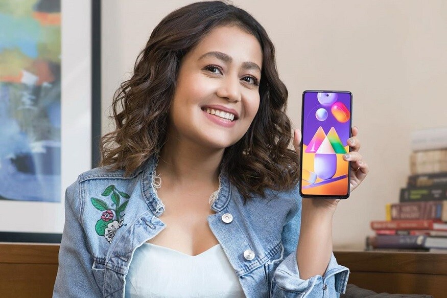  Samsung Galaxy M31s: సాంసంగ్ గెలాక్సీ ఎం31ఎస్ స్మార్ట్‌ఫోన్‌లో 6,000ఎంఏహెచ్ బ్యాటరీ ఉంది. 25వాట్ ఫాస్ట్ ఛార్జింగ్ సపోర్ట్ చేస్తుంది. స్పెసిఫికేషన్స్ చూస్తే 6.5 అంగుళాల ఫుల్‌హెచ్‌డీ+ సూపర్ అమొలెడ్ ఇన్ఫినిటీ ఓ డిస్‌ప్లే ఉంది. ఎక్సినోస్ 9611 ప్రాసెసర్‌తో పనిచేస్తుంది.