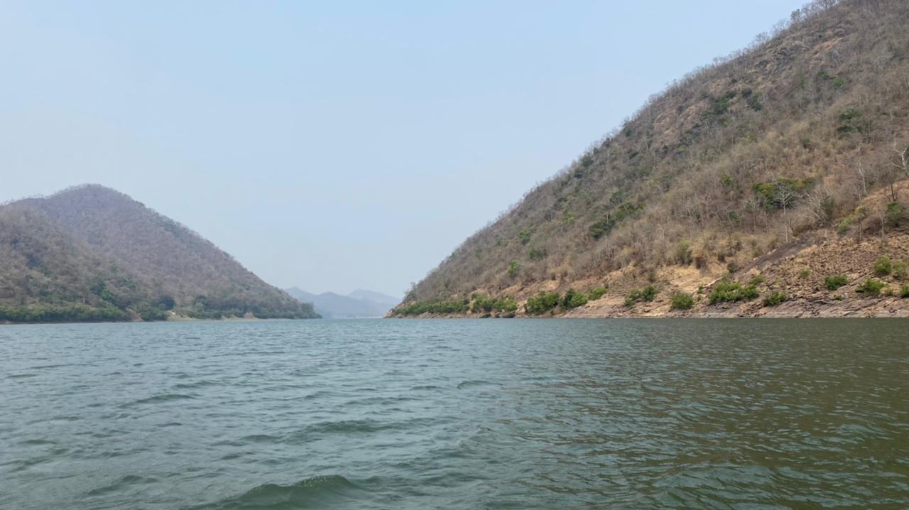  ఆకట్టుకుంటున్న పాపికొండలు అందాలు