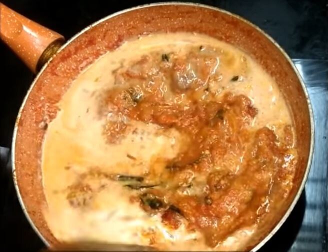  బాగా కలిపి బాగా ఉడకనివ్వాలి. (image credit - youtube)