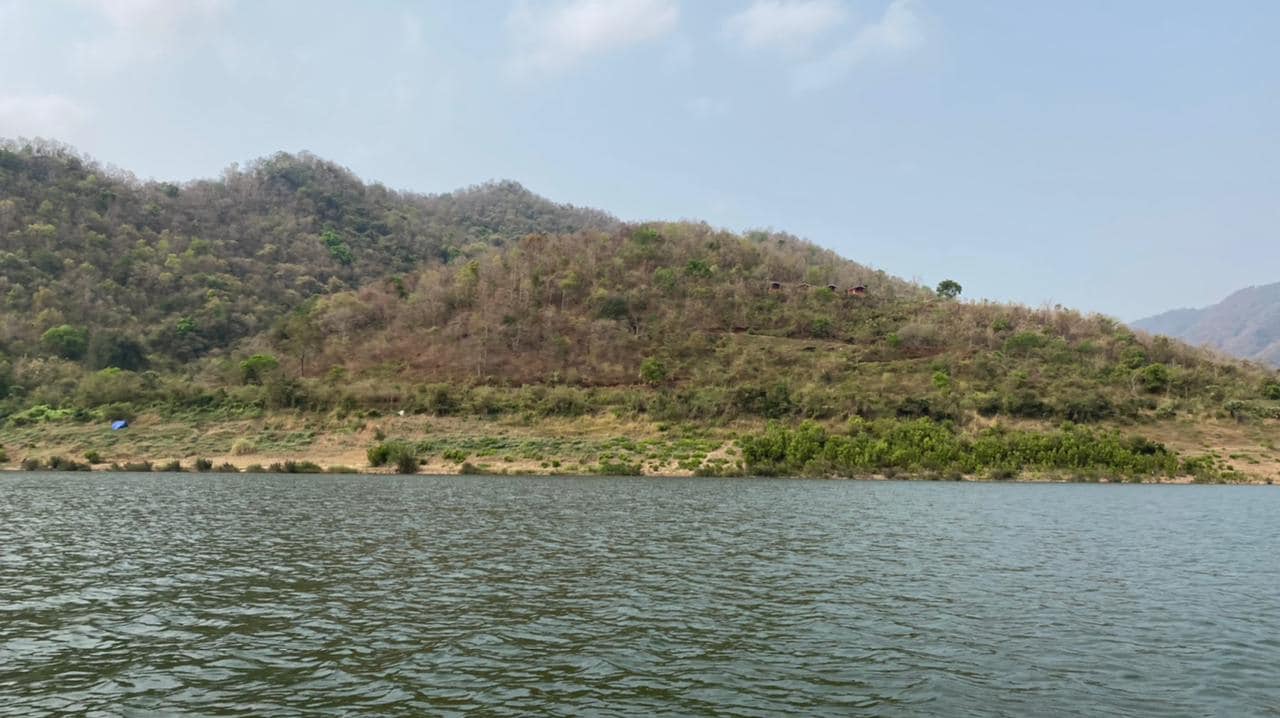  ఏడాదిన్నర తర్వాత పశ్చిమగోదావరి జిల్లా పోలవరం మండలం సింగనపల్లి (కంపెనీ) వద్ద నుంచి బోట్లను నడుపుతున్నారు.