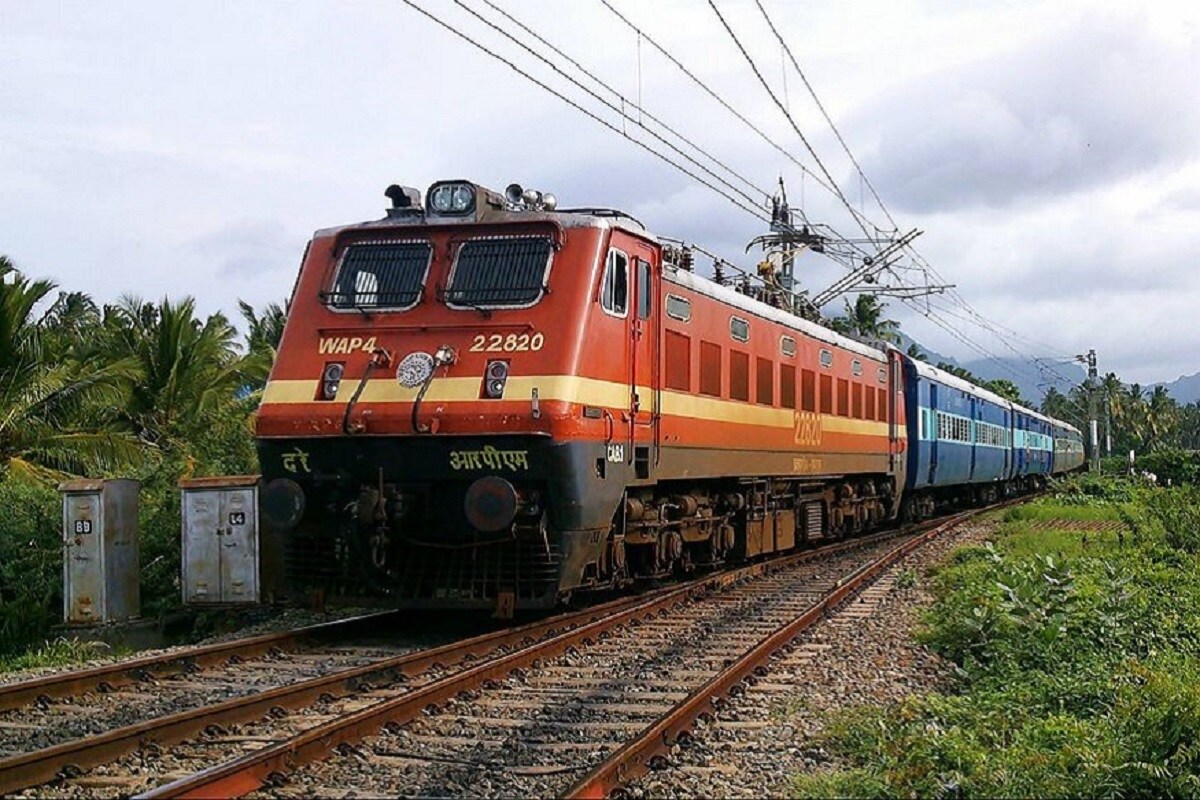  8. Train No 06204: తిరుపతి నుంచి చెన్నై సెంట్రల్ వరకు నడిచే ట్రైన్ ను జూన్ 1 నుంచి జూన్ 15 వరకు రద్దు చేశారు.(ప్రతీకాత్మక చిత్రం)