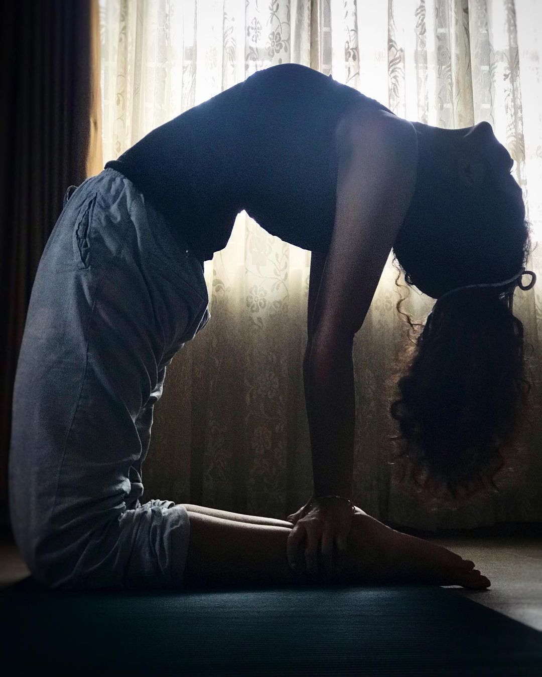  అనుపమ హాట్ ఫోటో షూట్  Photo: Instagram