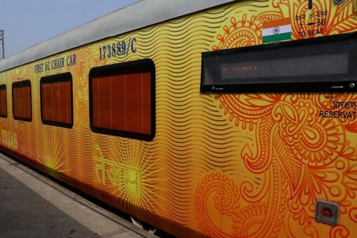 Train Cancelled: ప్రయాణికులకు గమనిక... కరోనా ఎఫెక్ట్‌తో ఆ రైలు రద్దు
(ప్రతీకాత్మక చిత్రం)