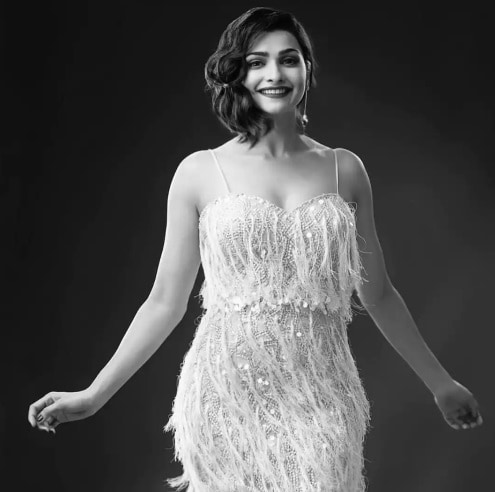  రీసెంట్‌గా ఓ ఇంటర్వ్యూలో ఇందుకు సంబంధించి ఆసక్తికర వ్యాఖ్యలు చేసింది. 