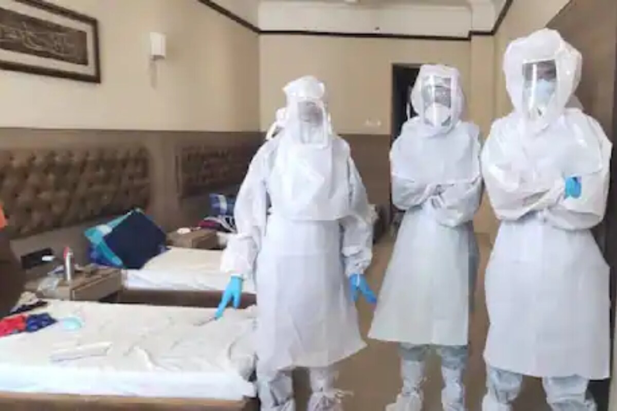  గడిచిన 24 గంటల వ్యవధిలో కొవిడ్‌ వల్ల 22 మంది బాధితులు ప్రాణాలు కోల్పోయారు. చిత్తూరులో ఐదుగురు, కృష్ణా, నెల్లూరులో నలుగురు చొప్పున, కర్నూల్‌లో ముగ్గురు, అనంతపురం, గుంటూరులో ఇద్దరేసి, విశాఖ, విజయనగరం జిల్లాల్లో ఒక్కొక్కరు చొప్పున మృతి చెందారు. దీంతో రాష్ట్ర వ్యాప్తంగా మృతుల సంఖ్య 7,410కి చేరింది.