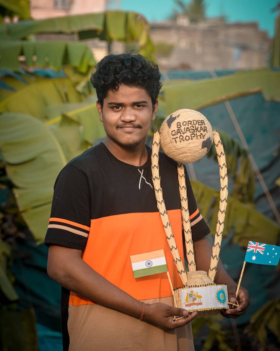  కరోనా లాక్‌డౌన్ సమయంలో ఆన్‌లైన్ క్లాసులకు హాజరవుతూ... ఖాళీ టైమ్‌లో ఈ బొమ్మలు చేస్తున్నాడు. ప్రస్తుతం తను ఒడిశాలోని భక్త మానెన్ డిగ్రీ మహావిద్యాలయలో బీఎస్సీ చదువుతున్నాడు. (image credit - instagram - saswat_r_sahoo)