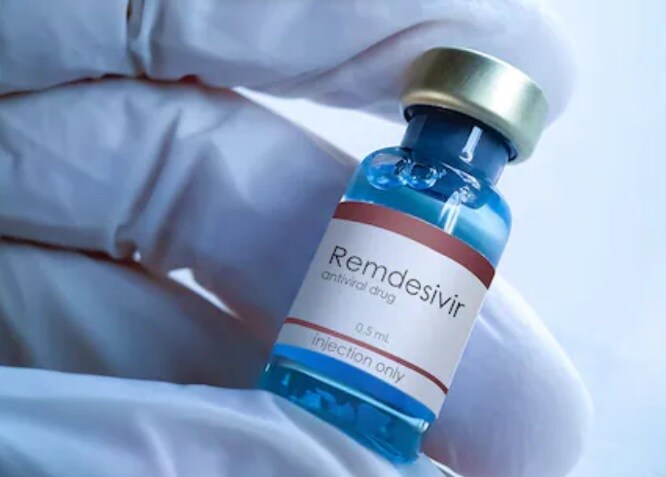  కొందరు బ్లాక్ మార్కెట్‌లో ఈ ఇంజక్షన్లను అధిక ధరకు అమ్ముతుంటే.. మరికొందరు నకిలీ రెమ్‌డెసివర్‌ ఇంజక్షన్లను తయారు చేసి సొమ్ము చేసుకుంటున్నారు.(ఫ్రతీకాత్మక చిత్రం )