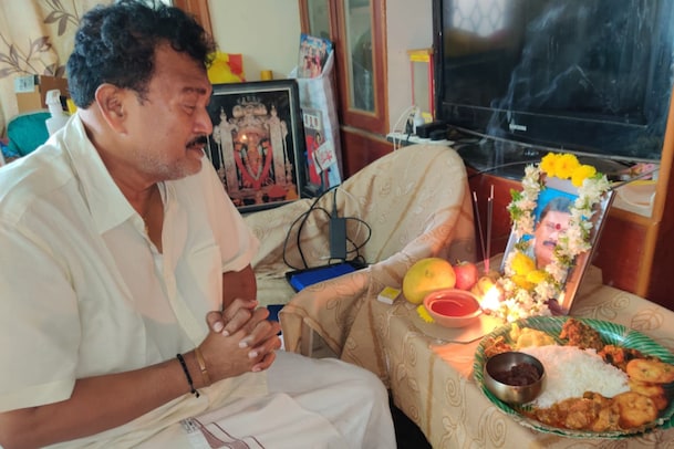 Actor Gautam Raju: కరోనాతో ప్రముఖ నటుడి తమ్ముడు కన్నుమూత.. డాక్టర్లే చంపేసారంటూ ఆరోపణలు..