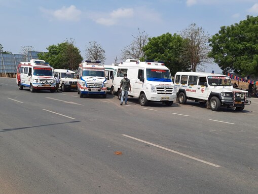 ambulance issue : అందరు రావచ్చు, వైద్యం పొందవచ్చు అయితే...అంబులెన్స్ వివాదంపై వైద్య ఆరోగ్య శాఖ 