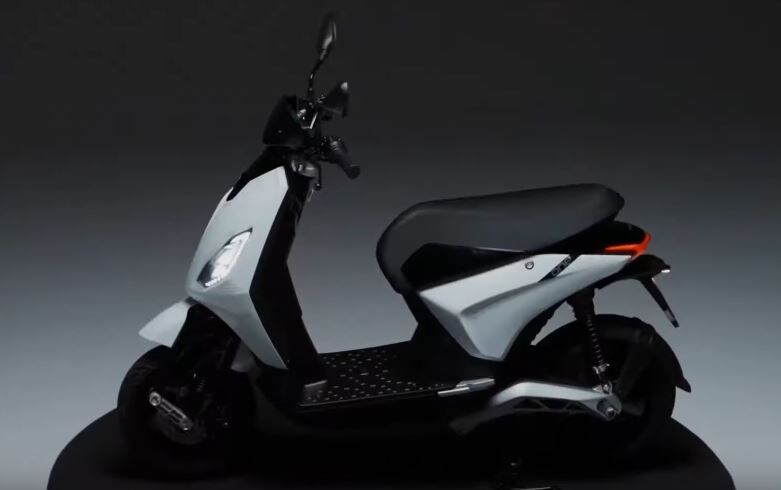  యంగ్ జనరేషన్‌, వారి అవసరాలను దృష్టిలో పెట్టుకొని అత్యంత స్టైలిష్‌గా దీన్ని తయారుచేసినట్లు కంపెనీ చెప్పింది. ఈ స్కూటర్ ఇండియాలో... టీవీఎస్ ఐక్యూబ్, బజాజ్ చేతక్, ఆథెర్ 450Xకి పోటీ ఇవ్వనుంది. (image credit - Youtube and one.piaggio.com)