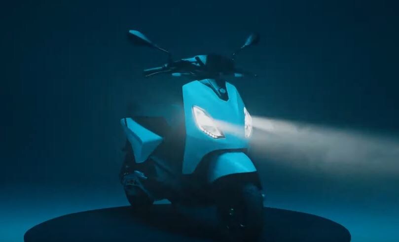  ప్రయాణంలో సేఫ్టీ కోసం రెండు టైర్లకూ డిస్క్ బ్రేక్స్ వాడారు. మీకు తెలుసుగా... డ్రమ్ బ్రేక్స్ కంటే... డిస్క్ బ్రేక్స్ మరింత ఎక్కువ సురక్షితం అని. (image credit - Youtube and one.piaggio.com)