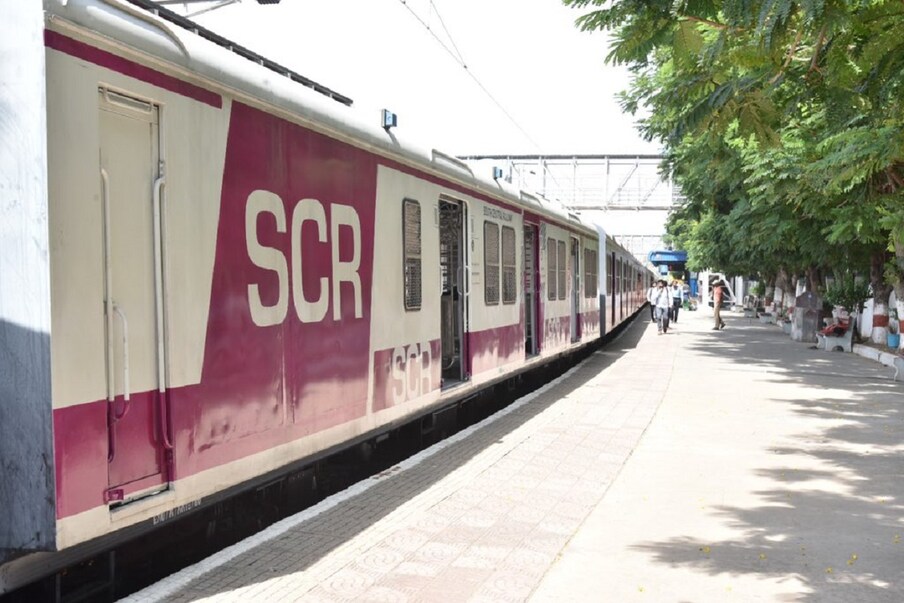  3.Train No:47103:హైదరాబాద్-లింగంపల్లి (10.10-11.00) (ప్రతీకాత్మక చిత్రం)