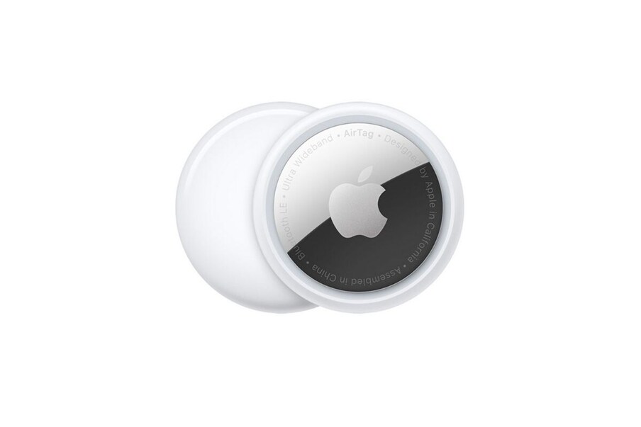  Apple AirTag - వయస్సులో పెద్దవారైన మన తల్లిదండ్రులు కొన్ని సార్లు వారి పర్సులు, అద్దాలు, స్మార్ట్ ఫోన్లు, కీలు మర్చిపోతూ ఉంటారు. వాటిని సులువుగా గుర్తించడానికి ఆపిల్ ఎయిర్ ట్యాగ్ ను అందించండి. ఎయిర్ ట్యాగ్ ధర రూ .3190.