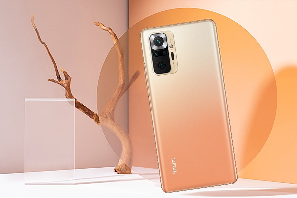  Redmi Note 10 Pro Max: రెడ్‌మీ నోట్ 10 ప్రో మ్యాక్స్ స్పెసిఫికేషన్స్ చూస్తే 6.67 అంగుళాల ఫుల్ హెచ్‌డీ+ సూపర్ అమొలెడ్ డిస్‌ప్లే ఉంది. క్వాల్కమ్ స్నాప్‌డ్రాగన్ 732జీ ప్రాసెసర్‌తో పనిచేస్తుంది. ఇందులో రియర్ కెమెరా సెటప్ చూస్తే 108మెగాపిక్సెల్ సాంసంగ్ ISOCELL GW3 సెన్సార్ + 8 మెగాపిక్సెల్ అల్‌ట్రా వైడ్ యాంగిల్ సెన్సార్ + 5 మెగాపిక్సెల్ మ్యాక్రో సెన్సార్ + 2 మెగాపిక్సెల్ డెప్త్ సెన్సార్ ఉన్నాయి. ఫ్రంట్ కెమెరా 16 మెగాపిక్సెల్. (image: Redmi India)