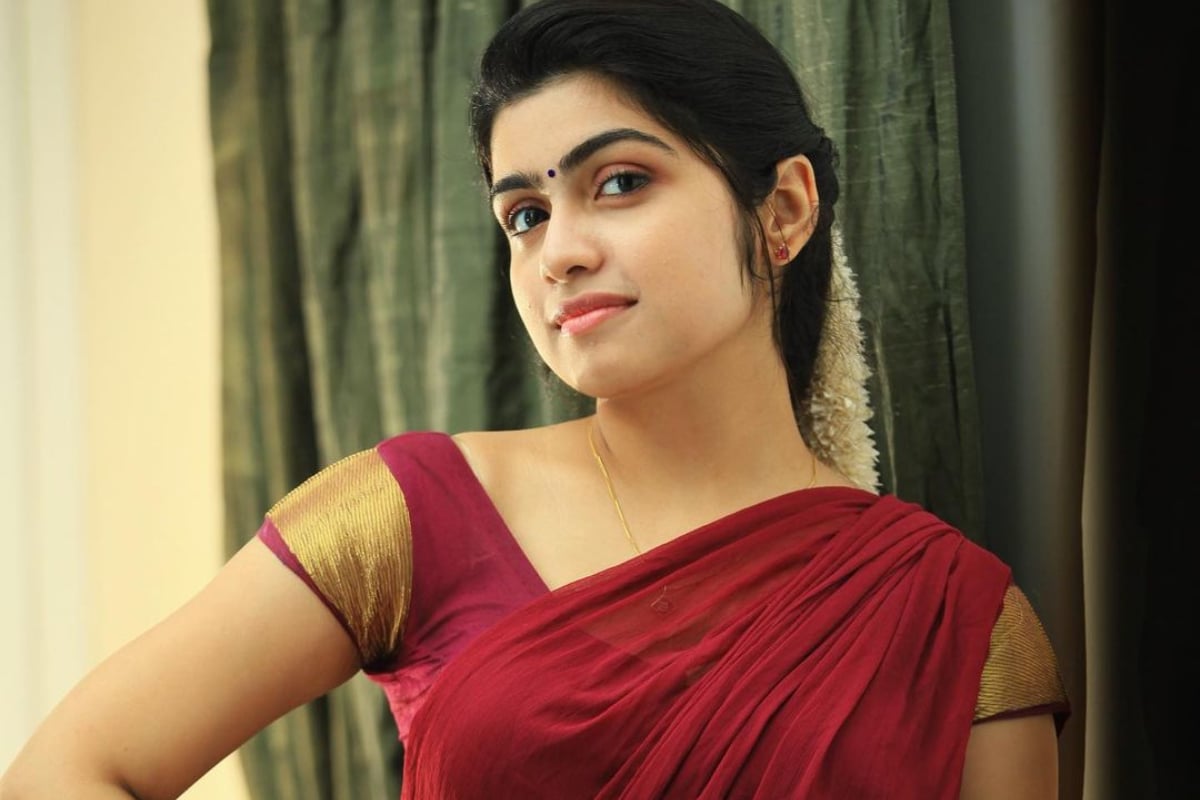 పవన్ కళ్యాణ్ సినిమా చేయడం లేదు.. మలయాళీ నటి మానస.. – News18 తెలుగు