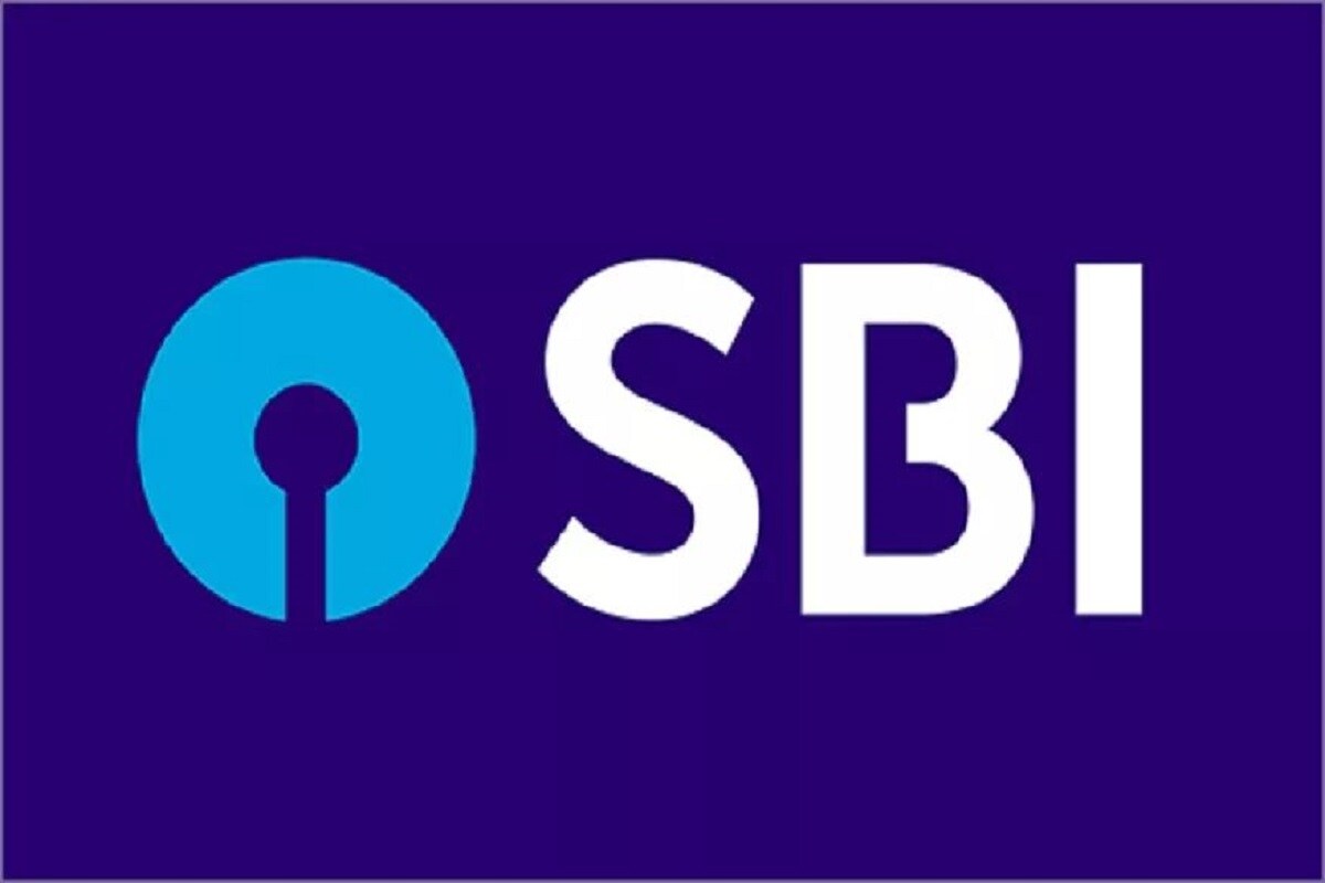  1. మీరు స్టేట్ బ్యాంక్ ఆఫ్ ఇండియా-SBI కస్టమరా? ఎస్‌బీఐ అకౌంట్ ఉందా? అయితే మీకు గుడ్ న్యూస్. మీరు రూ.40 లక్షల వరకు ఇన్‌స్టంట్ లైఫ్ కవర్‌తో ఇన్స్యూరెన్స్ తీసుకోవచ్చు. ఎస్‌బీఐ లైఫ్ సంపూర్ణ్ సురక్ష పేరుతో అందిస్తున్న ప్రత్యేక పాలసీ ఇది. (ప్రతీకాత్మక చిత్రం)