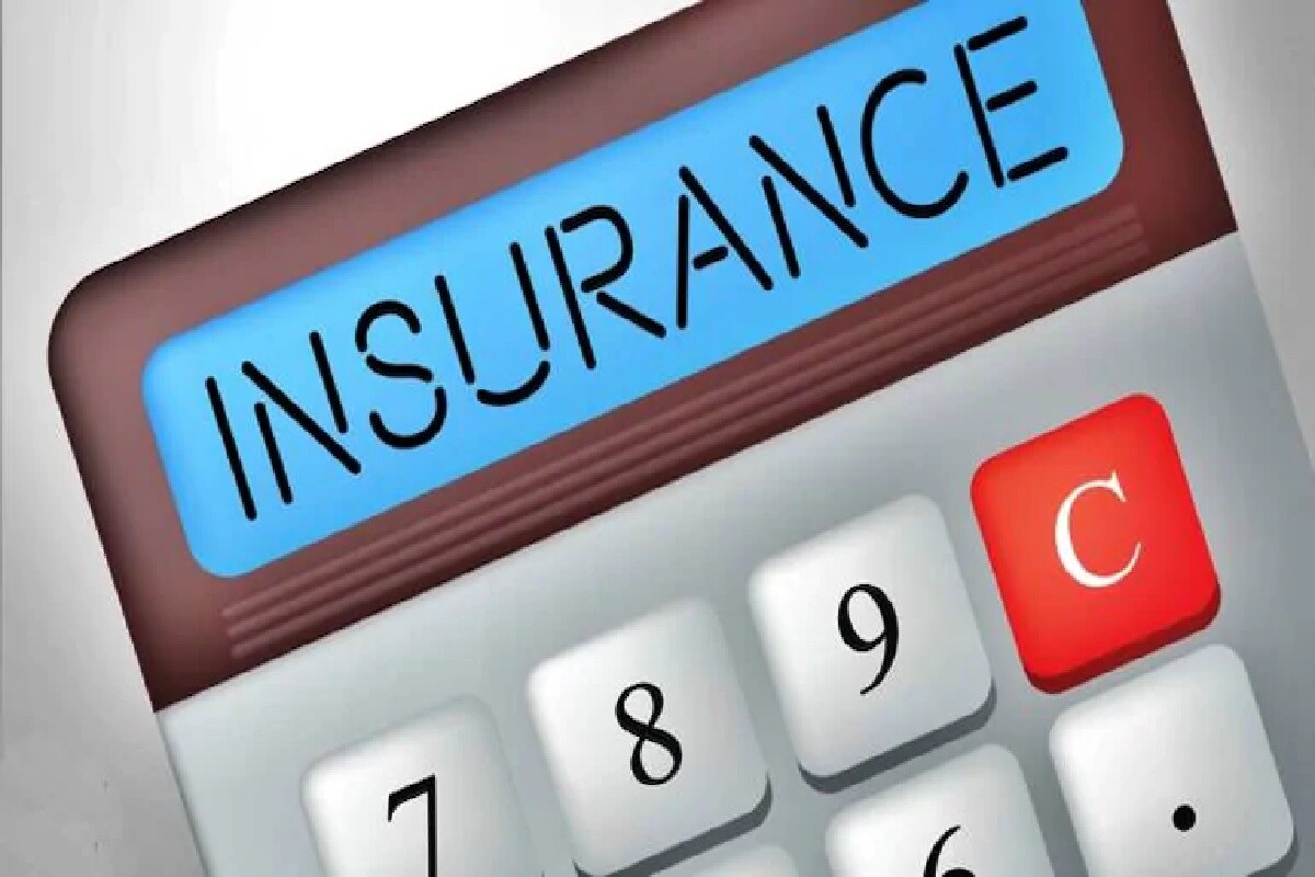  6. ఆ తర్వాత SBI Life – Sampoorn Surakasha సెలెక్ట్ చేయాలి. ఆ తర్వాత సమ్ అష్యూర్డ్, పుట్టిన తేదీ, నామినీ వివరాలు ఎంటర్ చేయాలి. తర్వాతి సెక్షన్‌లో హైట్, వెయిట్ సెలెక్ట్ చేయాలి. ఏవైనా అనారోగ్యాలు ఉంటే ఆ వివరాలు ఎంటర్ చేయాలి. ఆ తర్వాత సబ్మిట్ చేయాలి. చివరగా పేమెంట్ అక్కడే పూర్తి చేయొచ్చు. (ప్రతీకాత్మక చిత్రం)