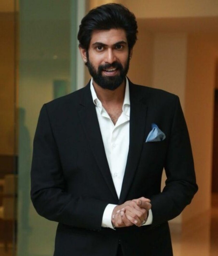  ఉన్నట్లుండి నాగార్జున తీసుకున్న ఈ నిర్ణయంతో బిగ్ బాస్ నిర్వాహకులు కూడా షాకయ్యారు. ఈ స్థానంలో రానా దగ్గుబాటిని తీసుకోడానికి ప్రయత్నిస్తున్నారు. బుల్లితెరపై రానాకు కూడా మంచి ఫాలోయింగ్ ఉంది. నెం 1 యారీతో ఇప్పటికే రికార్డులు సృష్టించాడు రానా.,[object Object]