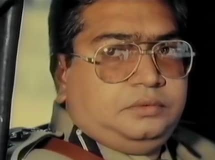 Vallabhaneni Janardhan: వామ్మో.. చిరంజీవి విలన్‌ వల్లభనేని జనార్దన్ దగ్గర  అన్ని వందల కోట్ల ఆస్తులున్నాయా.. | Vallabhaneni Janardhan Passed Away Do  you remember Chiranjeevi Gang Leader ...