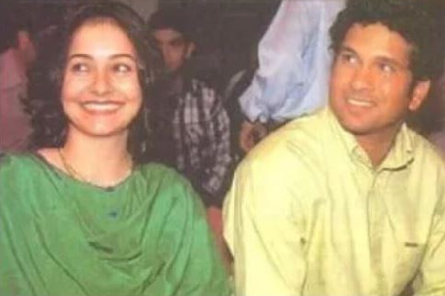  మాస్టర్ బ్లాస్టర్ సచిన్ టెండూల్కర్ (Sachin Tendulkar) క్రికెట్ ప్రపంచలోకి పరిచయం అక్కర్లేని పేరు. ఎంతో మంది సీనియర్లకు రాని పేరు, సంపాదని 20 ఏళ్లకే సచిన్ సొంతమయ్యాయి. సచిన్ ఆడుతుంటే కోట్లాది మంది అభిమానులు కళ్లప్పగించి చూస్తుండే వాళ్లు. అతడికి ప్రపంచ వ్యాప్తంగా ఎంతో మంది అభిమానులు ఉన్నారు. వారిలో ఒకరు డాక్టర్ అంజలి. సచిన్ అంటే ఆమెకు విపరీతమైన అభిమానం.