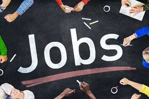 IBPS Clerk Recruitment 2021: ప్రభుత్వ బ్యాంకుల్లో 5,830 పైగా క్లర్క్ ఉద్యోగాలు... ఖాళీల వివరాలు ఇవే
(ప్రతీకాత్మక చిత్రం)