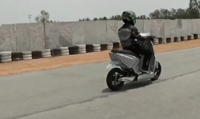  ఈ స్కూటర్ తేబోతున్నట్లు ఈ కంపెనీ 2020 నవంబర్‌లో ప్రకటించింది. దీనికి 4 కిలోవాట్ల బ్యాటరీ ప్యాక్‌ని కంపెనీ స్వయంగా తయారుచేసింది. (image credit - http://www.simpleenergy.in)