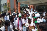 Adilabad :గంటలో మూడున్నర లక్షలు మొక్కలు...గిన్నిస్ రికార్డ్ సొంతం చేసుకున్న ఆదిలాబాద్