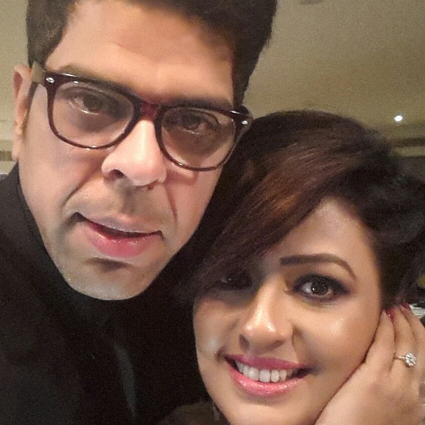  తొలుత నెగిటివ్ రోల్స్ చేసిన మురళీ శర్మ ఈ మధ్య క్యారెక్టర్ ఆర్టిస్ట్‌గా బిజీగా మారాడు. చిన్న సినిమా, పెద్ద సినిమా అనే తేడా లేకుండా దుమ్ముదులిపేస్తున్నాడు. ఈ నటుడికి సంబంధించిన కొన్ని ఆసక్తికర విషయాలు చాలామందికి తెలియవు. ఆయన తెలుగులోకి ఎంట్రీ ఇవ్వక ముందు చాలా హిందీ సినిమాల్లో నటించారు.