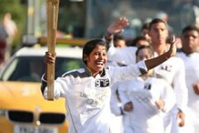 Olympics: అలనాటి ఒలింపిక్ టార్చ్ బేరర్.. ఇప్పుడు రోజువారీ కూలీ..