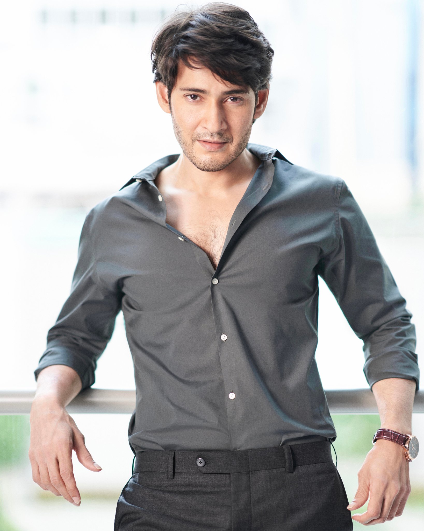 Mahesh Babu Give Three Special Gifts For His Birthday Along With Sarkaru Vaari Paata Here Are The Details  Mahesh Babu: మహేష్ బాబు పుట్టినరోజు త్రిపుల్ ధమాకా.. ఫ్యాన్స్‌కు ఒకేసారి మూడు సర్ఫ్రైజ్ గిప్ట్‌లు..,Mahesh Babu,HBD Mahesh Babu,Happy Birthday Mahesh Babu,Mahesh Babu Sarkaru Vaari Paata Movie Blaster,Sarkaru Vaari Paata Teaser,Mahesh Babu Provide Vaccination To Sarkaru Vaari Paata Team,Mahesh Babu Corona Effect,Mahesh Babu Provide Vaccination To Whole Team For Sarkaru Vaari Paata Movie,Sarkaru Vaari Paata Vaccination,Mahesh Babu,Sarkaru Vaari Paata Latest Update,Madhavan Will Play Villain Role in Sarkaru Vaari Paata,sarkaru vaari paata shoot starts today in dubai, mahesh babu news, Mahesh, Keerthy suresh news, Keerthy suresh pics, parashuram sarkaru vaari paata,Mahesh Babu news, Mahesh Babu films, Mahesh Babu latest, SSMB27, Shraddha Kapoor, upendra as villain, parasuram film, Mahesh to romance with sara ali khan, Mahesh to romance with keerthy suresh,Mahesh with keerthy suresh,Mahesh Babu with Geetha Govindam director,mahesh babu next movie,mahesh babu next movie update,mahesh babu twitter,vamshi paidipally,vamshi paidipally twitter,mahesh babu vamshi paidipally movie,telugu cinema news,మహేష్ బాబు,వంశీ పైడిపల్లి,వంశీ పైడిపల్లి మహేష్ బాబు సినిమా,గీత గోవిందం,పరుశురామ్, కీర్తి సురేష్,సర్కారు వారి పాటలో విలన్‌గా మాధవన్,మహేష్ బాబుకు సర్కారు వారి పాటకు కరోనా ఎఫెక్ట్,సర్కారు వారి పాట టీమ్ కోసం మహేష్ బాబు, సర్కారు వారి పాట టీజర్, మహేష్ బాబు ఫస్ట్ గ్లింప్స్,సర్కారు వారి పాట బ్లాస్టర్,హ్యాపీ బర్త్ డే మహేష్ బాబు,మహేష్ బాబు పుట్టినరోజు బహుమతి