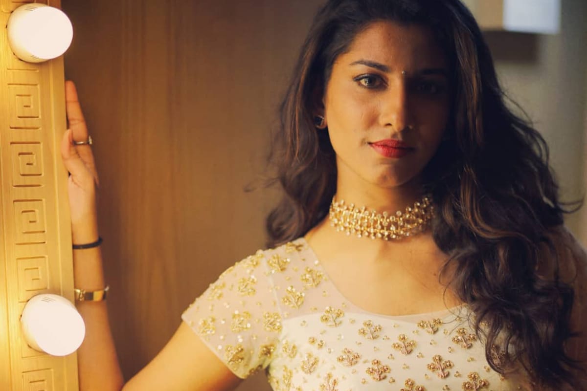  Anchor Vishnupriya : లోదుస్తుల్లో యాంకర్ విష్ణుప్రియ.. వైరల్ అవుతోన్న ఓల్డ్ పిక్స్.. Vishnu priya Photo : Instagram